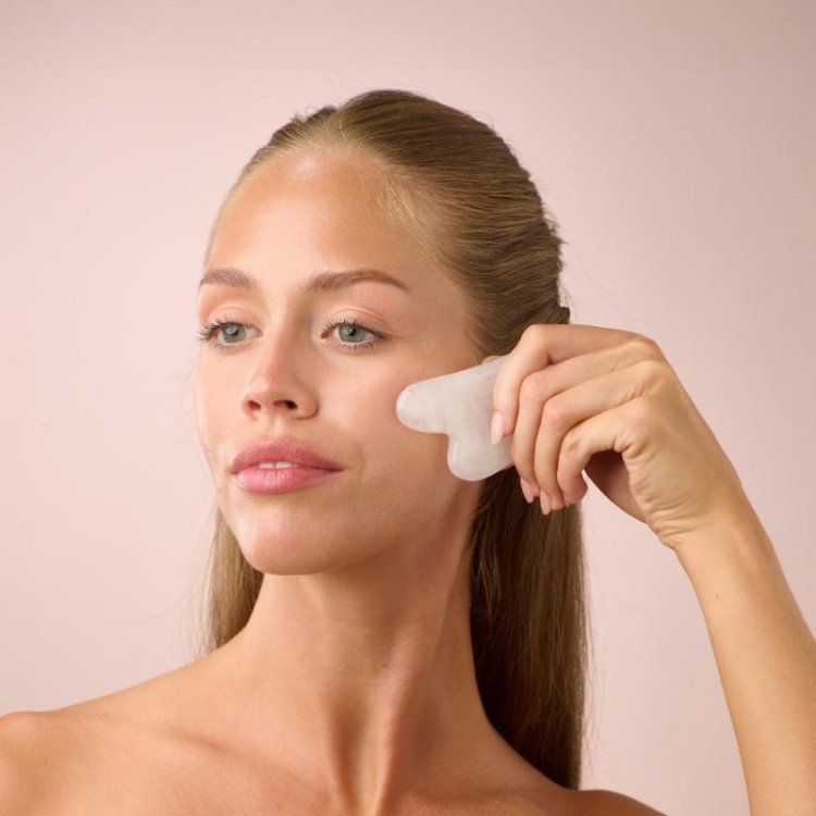 Kamień Gua Sha z białego jadeitu HL/Skin Herbalife